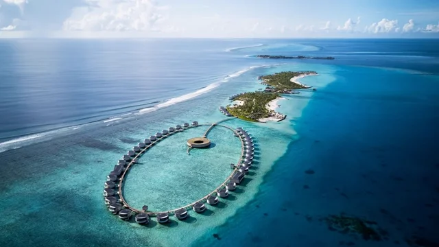 The Ritz-Carlton Maldives Fari Islands: aerial view of the resort