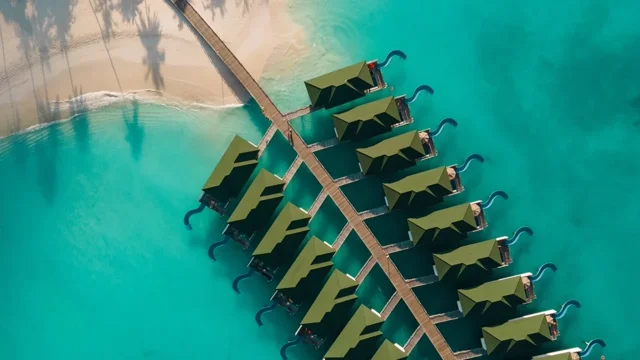 Siyam World Maldives: overwater villas in the lagoon