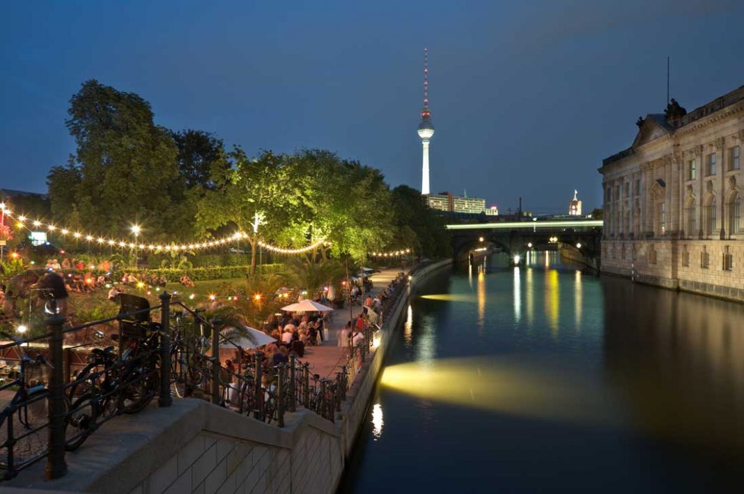 Amazing Pubs & Bars in Berlin