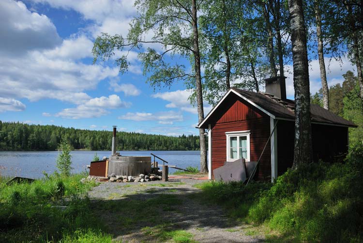 Finnish-Sauna-and-Hot-Tub