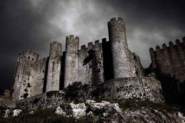 Haunted Castles of Britain and Ireland by Richard Jones